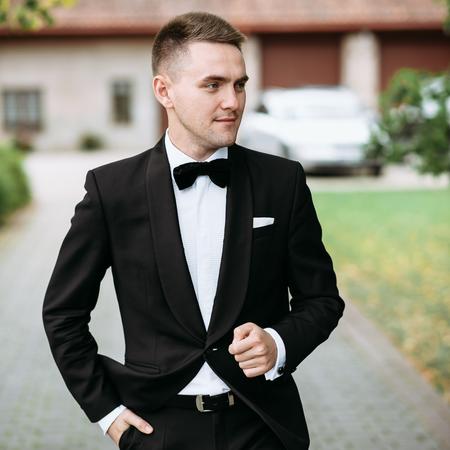 ВЕДУЩИЙ Михаил Шичков фото Все для свадьбы в Чебоксарах